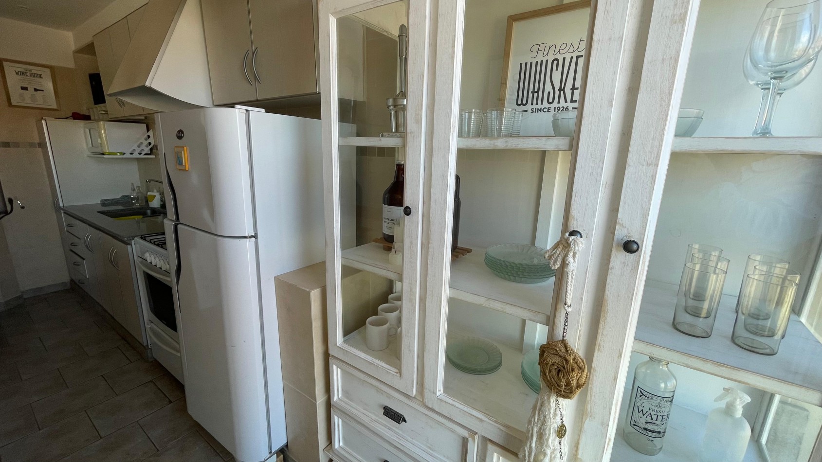 Hermoso departamento con vista al mar, 3 ambientes, gas natural, cochera, zona Muelle 