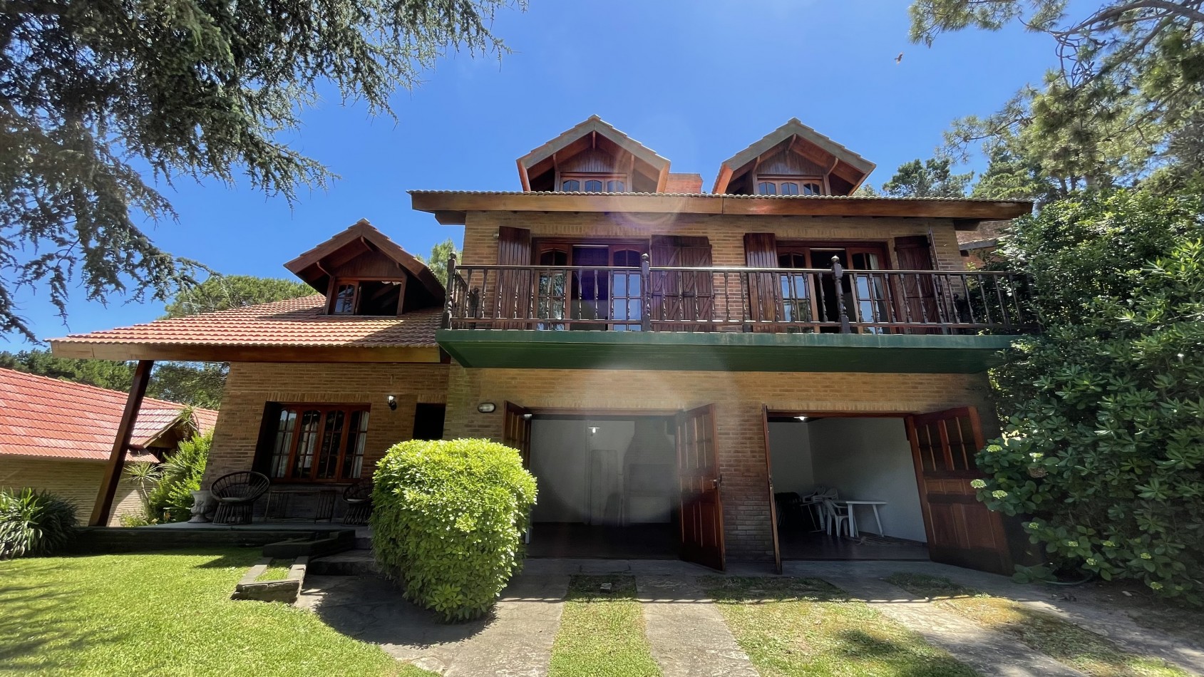 Casa Av. Shaw - Pinamar Norte 