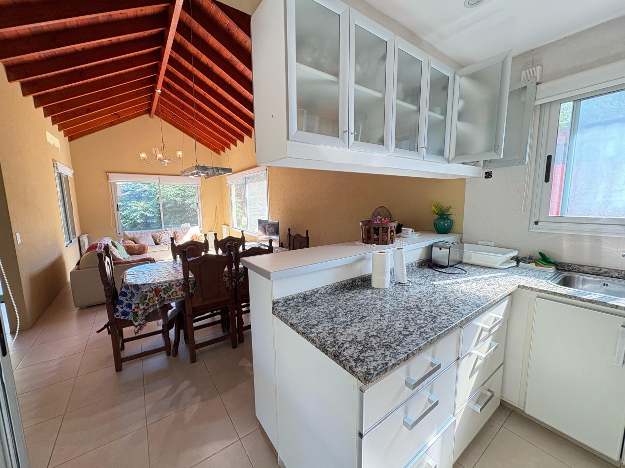 Hermosa casa moderna en Valeria Del Mar - Betbeder 400 Esq. Bouchard