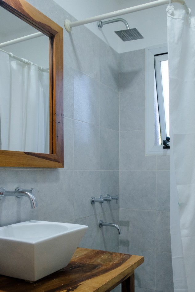 HERMOSA CASA EN VENTA - 3 HABITACIONES - Valeria del Mar