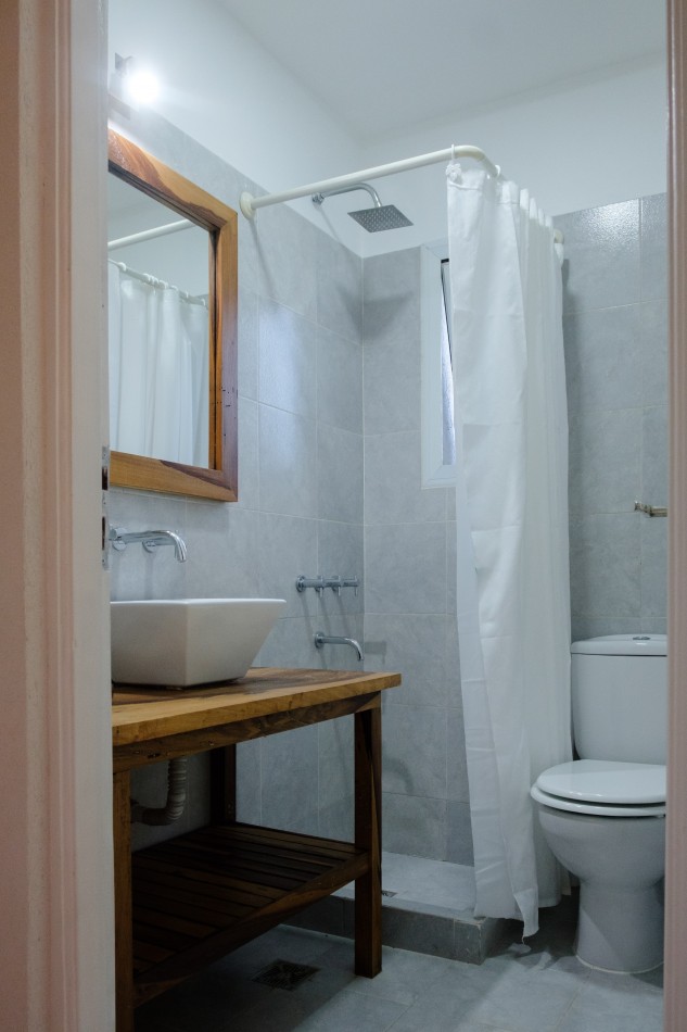 HERMOSA CASA EN VENTA - 3 HABITACIONES - Valeria del Mar