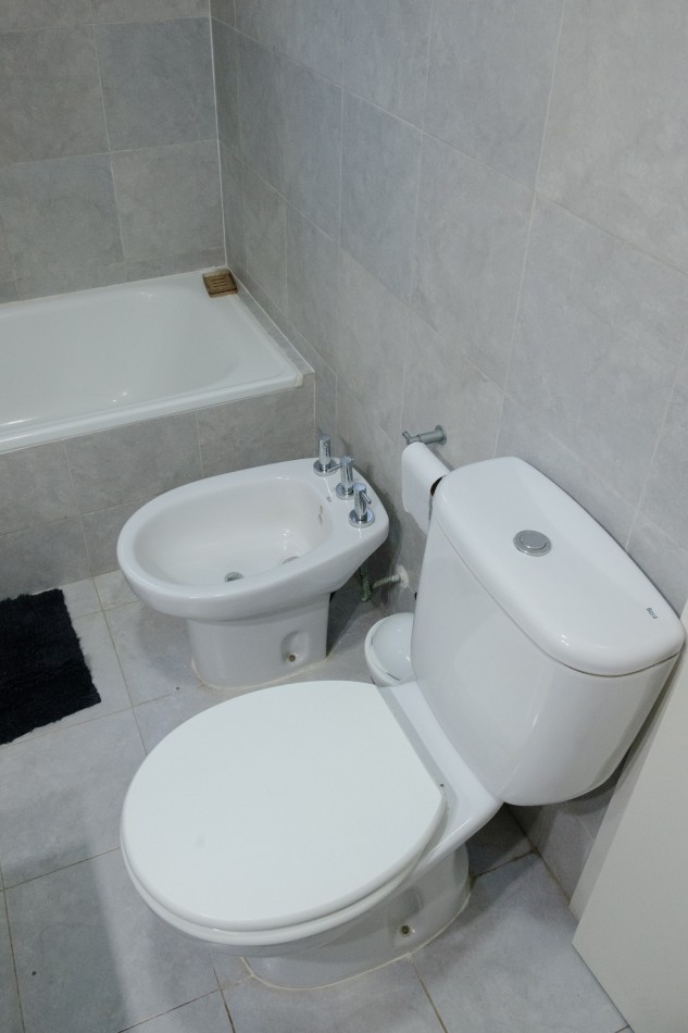 HERMOSA CASA EN VENTA - 3 HABITACIONES - Valeria del Mar