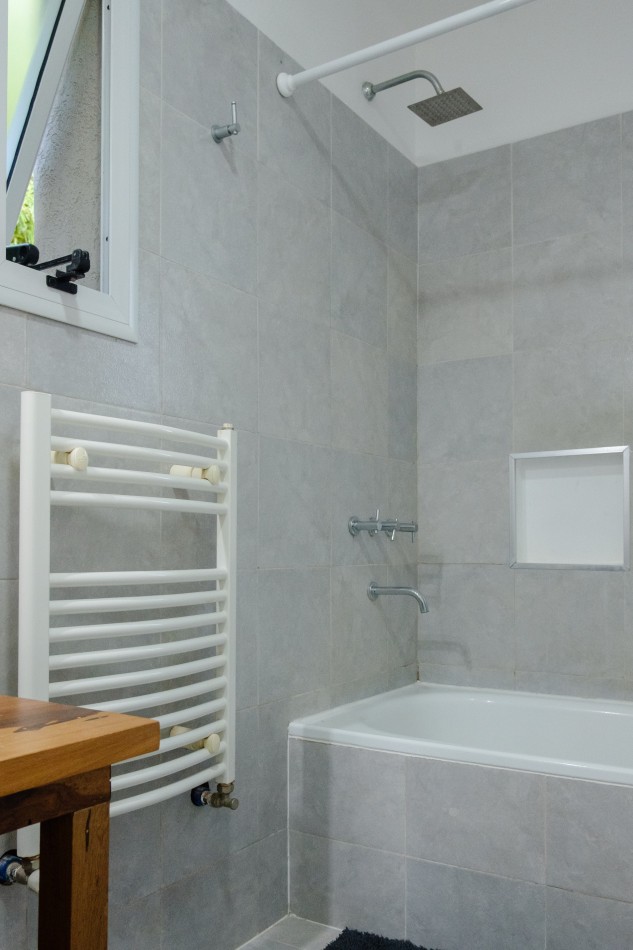 HERMOSA CASA EN VENTA - 3 HABITACIONES - Valeria del Mar