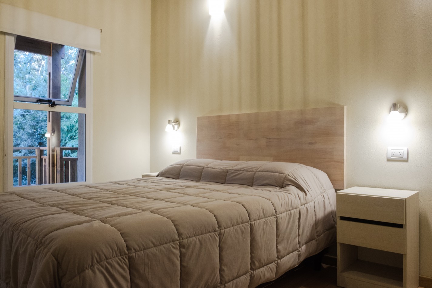 HERMOSA CASA EN VENTA - 3 HABITACIONES - Valeria del Mar