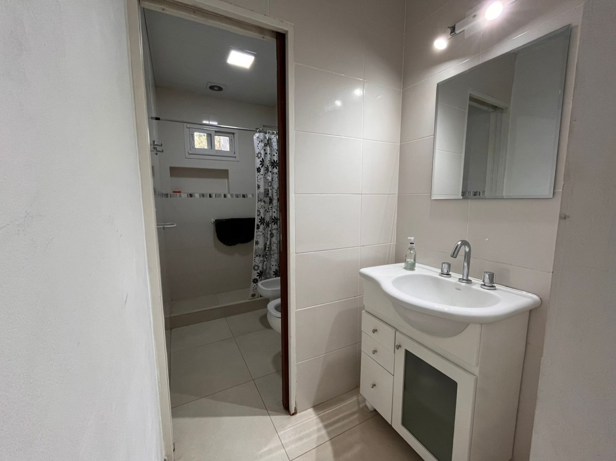 Venta casa  Valeria del Mar - Pinamar (con GAS NATURAL)