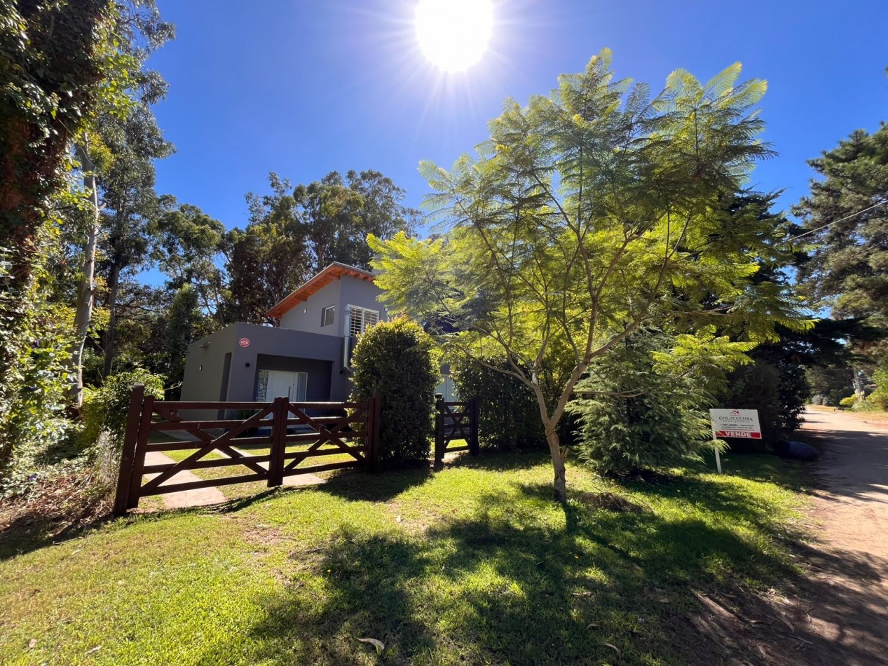 Venta casa  Valeria del Mar - Pinamar (con GAS NATURAL)