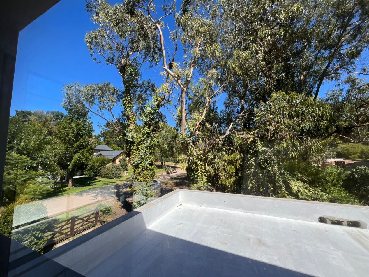 Venta casa  Valeria del Mar - Pinamar (con GAS NATURAL)