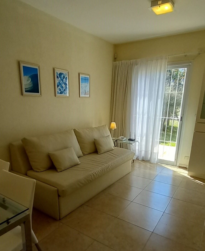 VENTA DE DEPARTAMENTO- Azopardo 29, a poco metros del mar. Valeria del Mar.