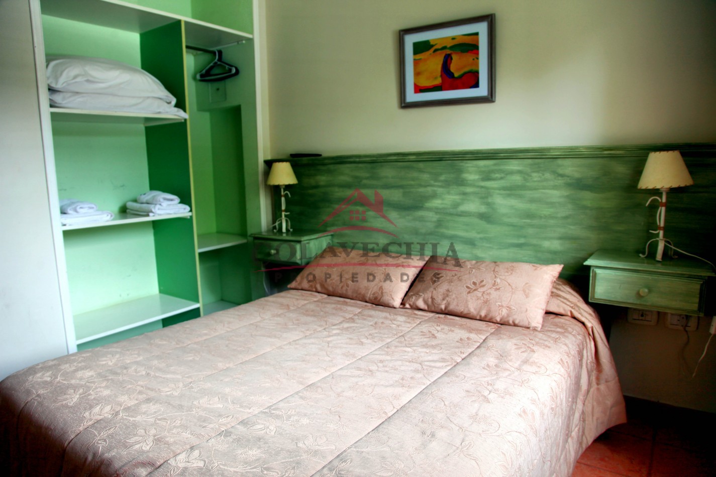 EN VENTA COMPLEJO EN BLOQUE O 5 DUPLEX SUBDIVIDIDOS 