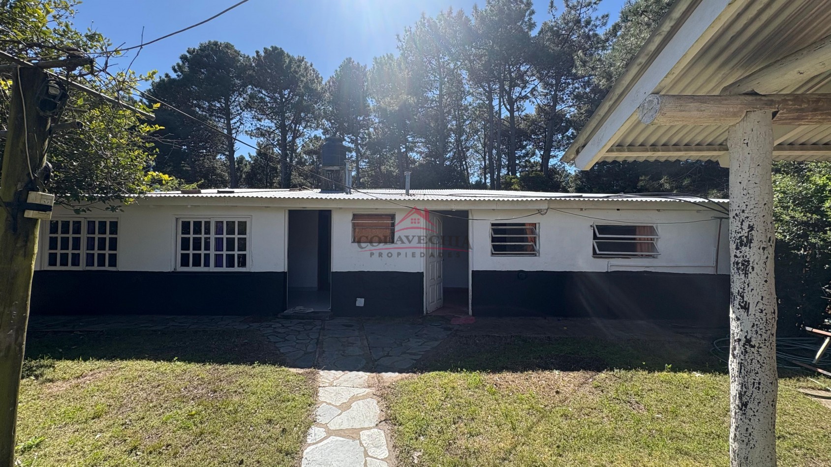 EN VENTA CASA + DEPARTAMENTO - PRAGA 955