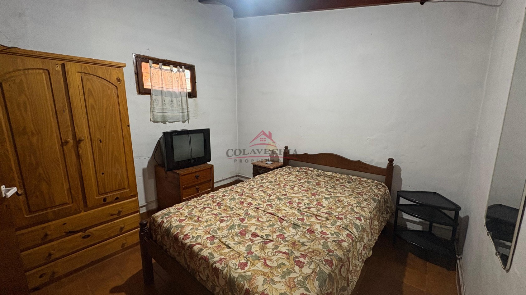 EN VENTA CASA + DEPARTAMENTO - PRAGA 955
