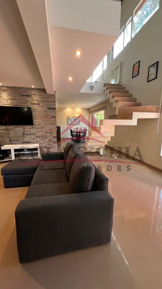 VENTA casa en LAGUNA ESCONDIDA 