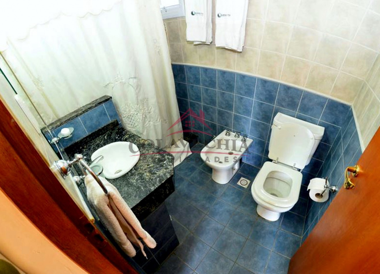 EN VENTA COMPLEJO EN BLOQUE O 5 DUPLEX SUBDIVIDIDOS 