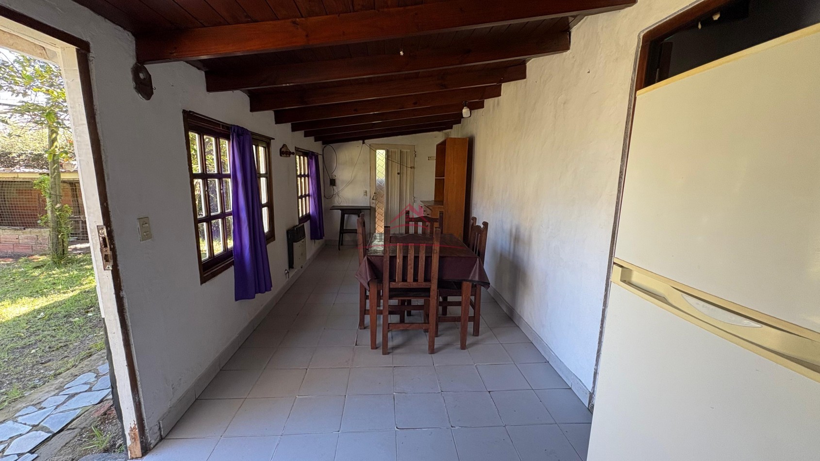 EN VENTA CASA + DEPARTAMENTO - PRAGA 955