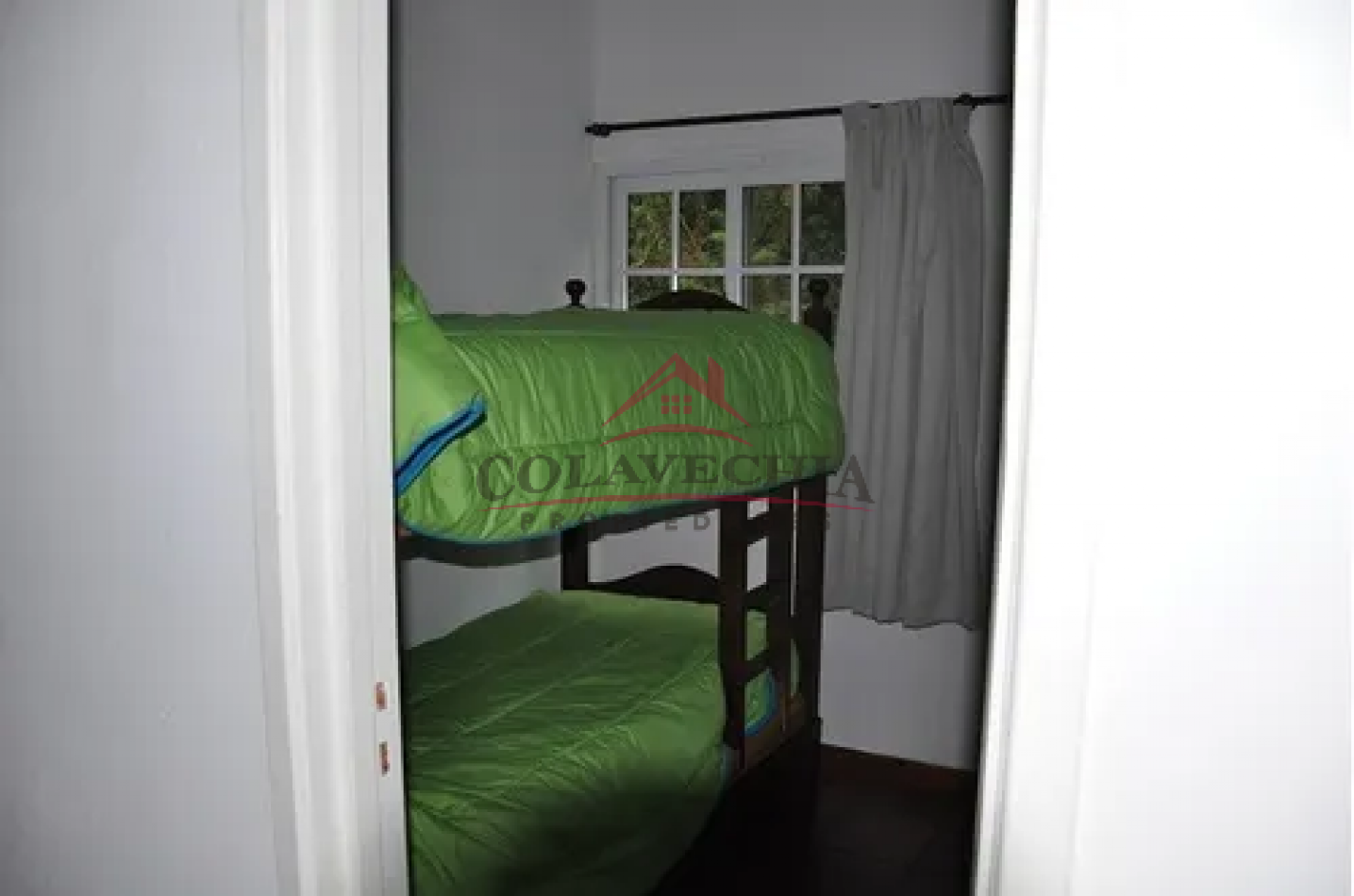 VENTA DE COMPLEJO 4 DUPLEX! Excelente INVERSION, 2 CUADRAS DE LA PLAYA! PERMUTA CON CABA o ZONA NORTE