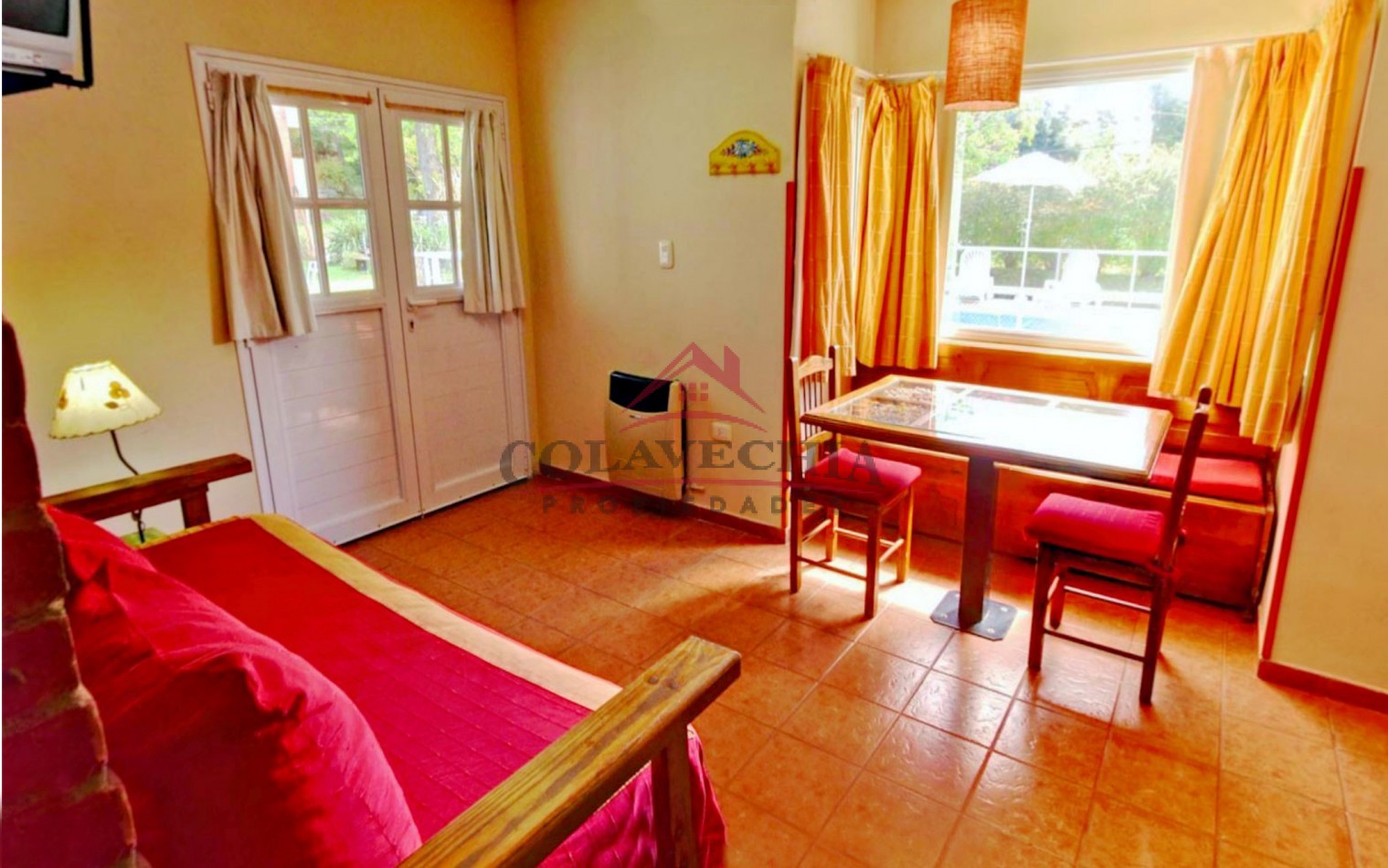 EN VENTA COMPLEJO EN BLOQUE O 5 DUPLEX SUBDIVIDIDOS 